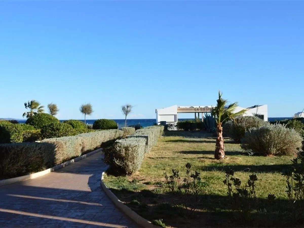 Appartement Vintage Vue Mer Avec Acces Direct Plage - 4 Couchages, Parking, Le Lavandou - Fr-1-251-290 Apartment